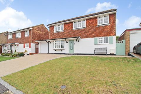 3 bedroom detached house for sale, Hadleigh Gardens, Herne Bay, CT6