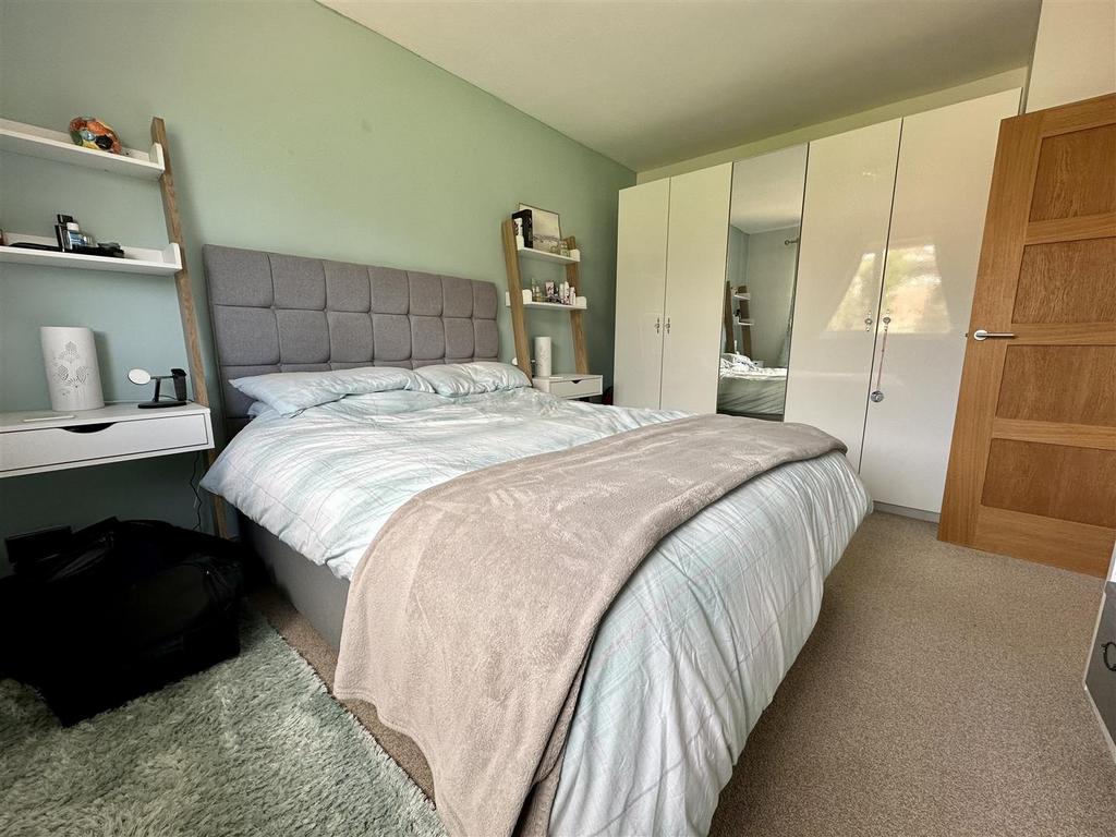 Bedroom 1.jpeg