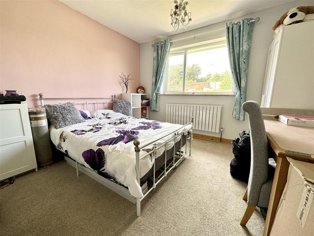 Bedroom 2.jpeg