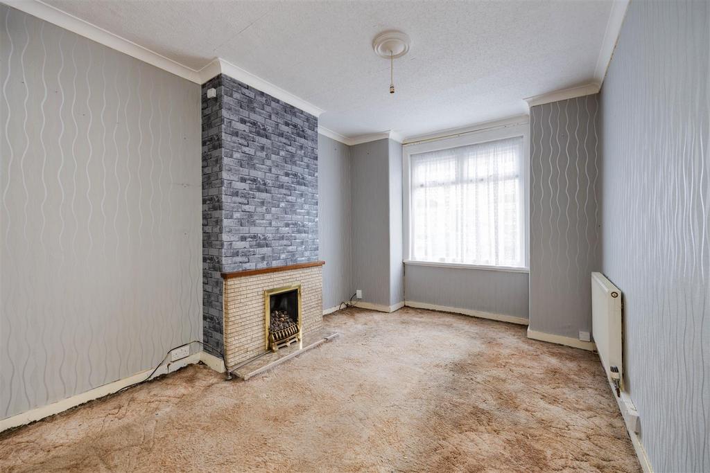 Malcolm Road, London 3 bed terraced house for sale £385,000