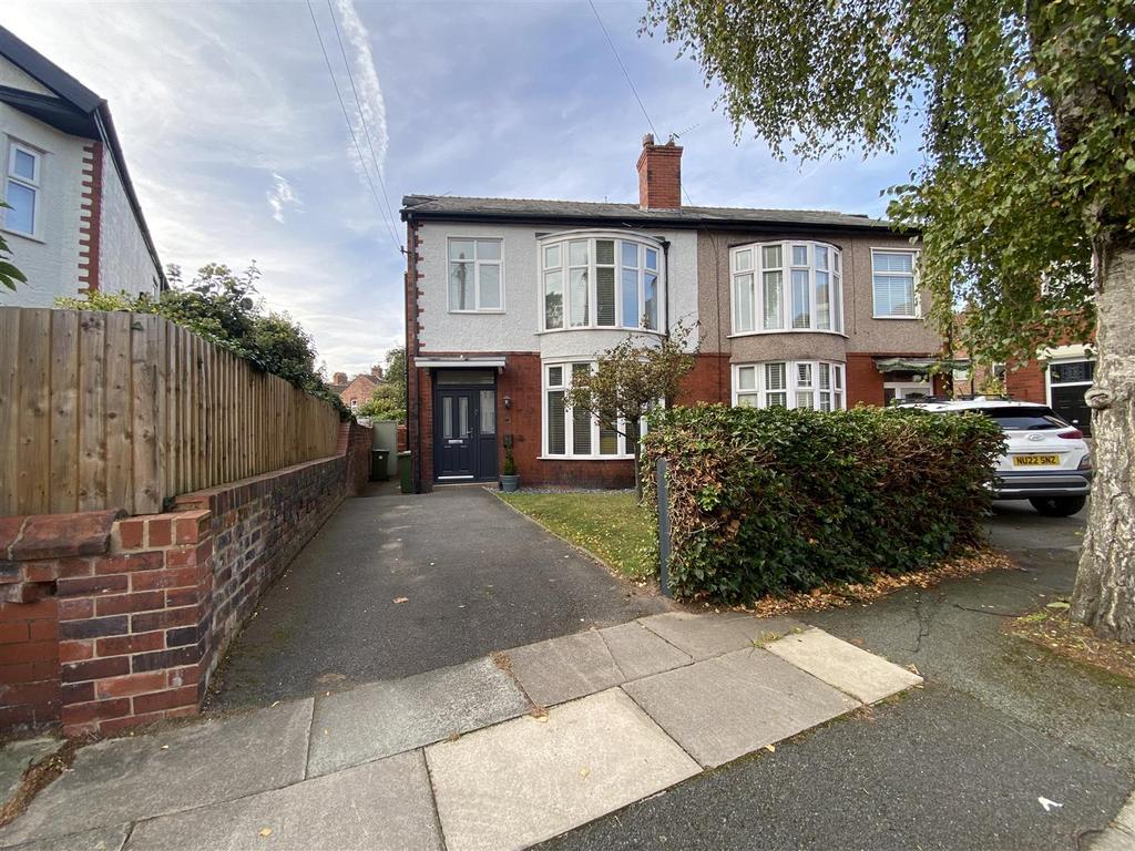 Albert Grove, Crosby, Liverpool 4 bed semidetached house for sale £