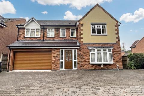 4 bedroom detached house for sale, Robin Hood Lane, Birmingham B28