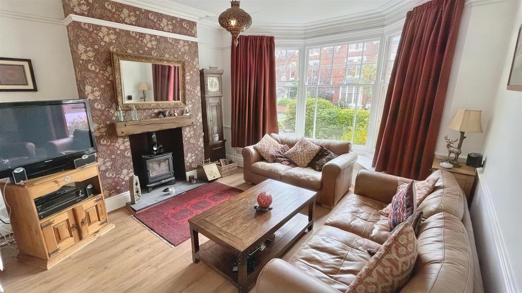 Open Plan Living Room - Front