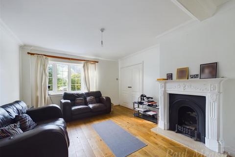 123 Uvedale Crescent, New Addington, Croydon, CR0 0BW