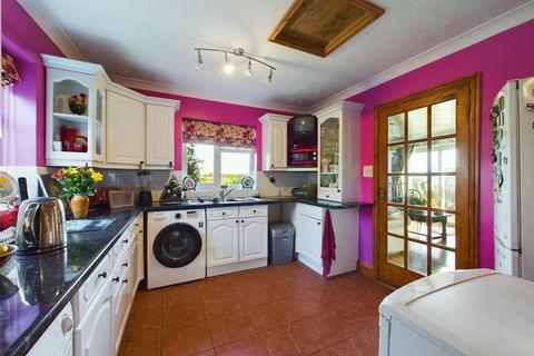 4 bedroom detached house for sale, Norwich Road, Sporle