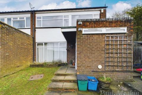 181 Markfield, Croydon, CR0 9HR