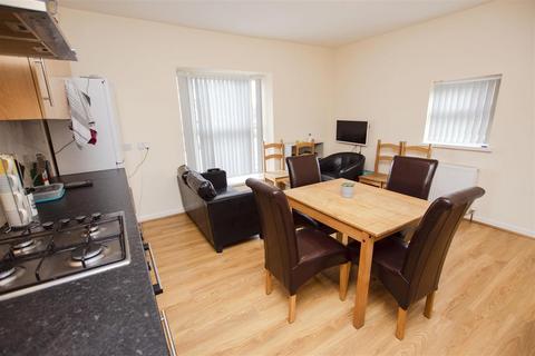 3 bedroom flat to rent, Katie Road, Birmingham