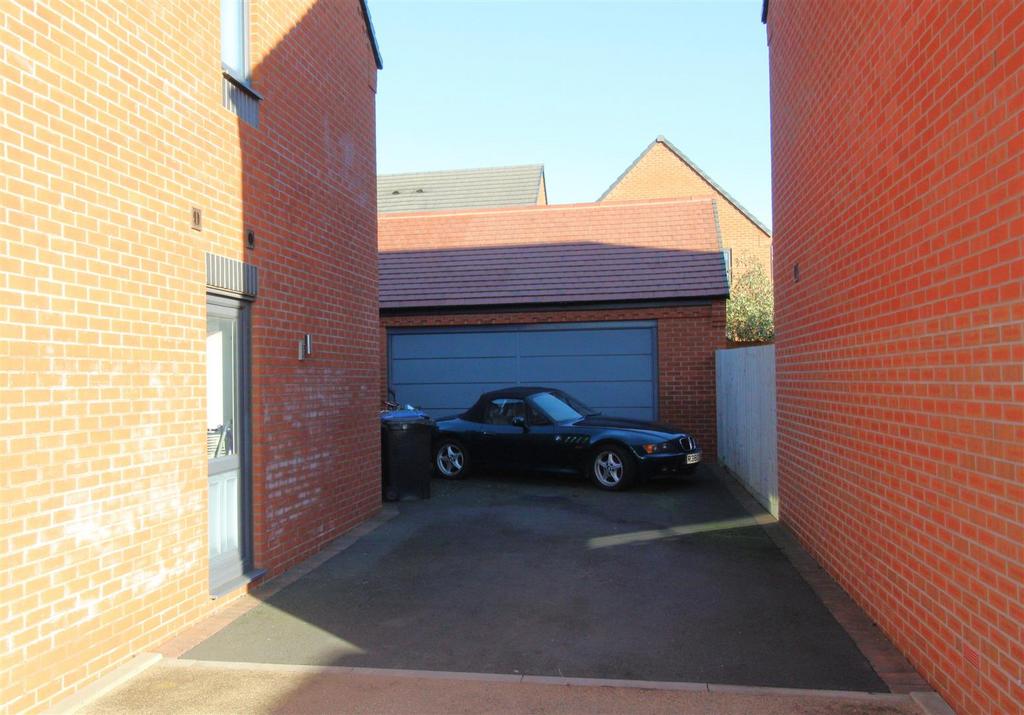 Garage.jpg