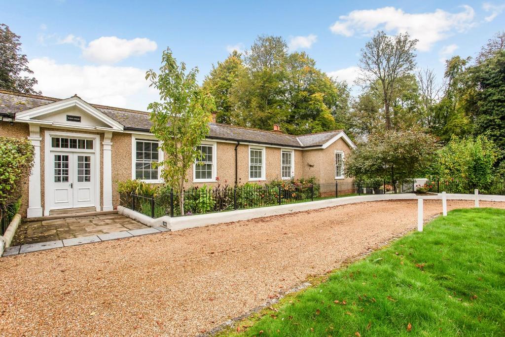 Salisbury Road, Netheravon, Salisbury 3 bed house for sale £450,000