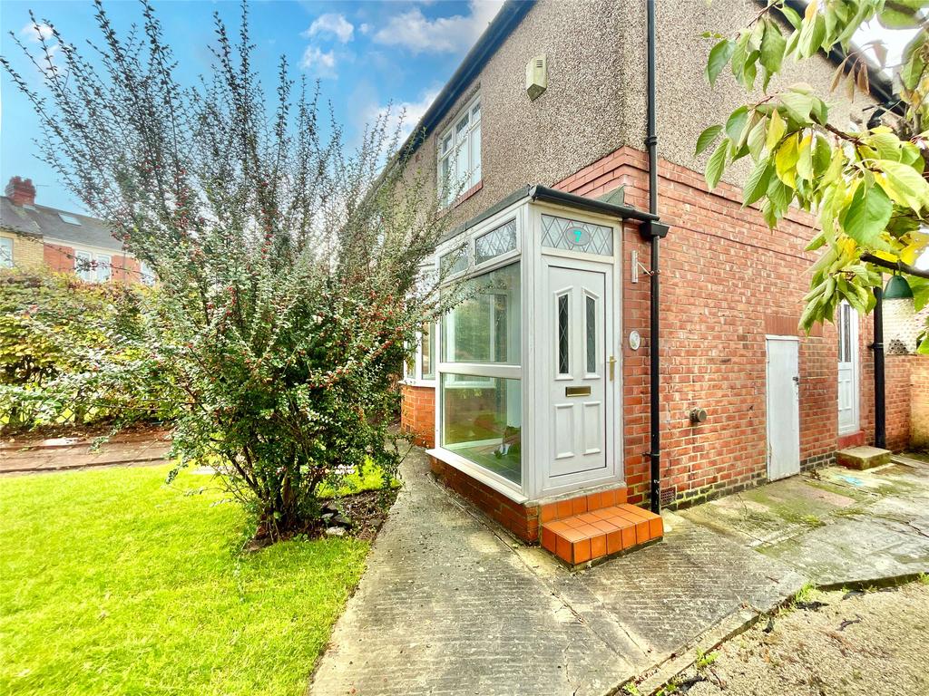 Field House Road, Saltwell, Gateshead, NE8 2 bed semidetached house