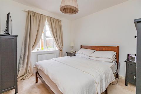 2 bedroom flat to rent, Raddlebarn Place, Raddlebarn Road, Birmingham