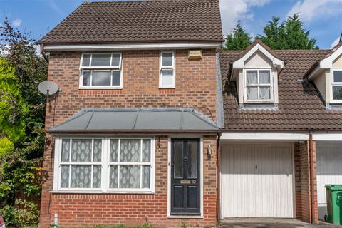 12 Caistor Close, Manchester, M16 8NW