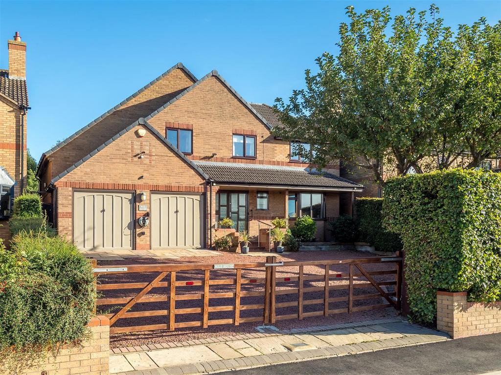 Luddington Road, StratfordUponAvon 4 bed detached house for sale £