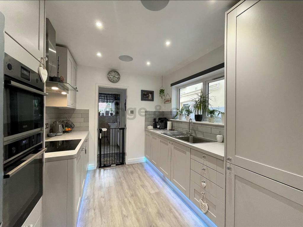 Duke Road, Gorleston 3 bed house £190,000