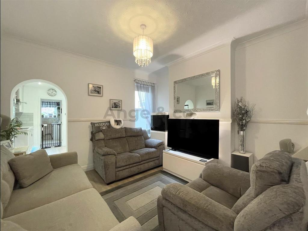 Duke Road, Gorleston 3 bed house £190,000