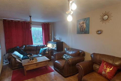54 Swanspool, Peterborough, PE3 7LS