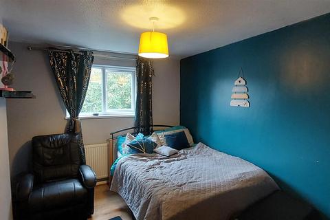 54 Swanspool, Peterborough, PE3 7LS
