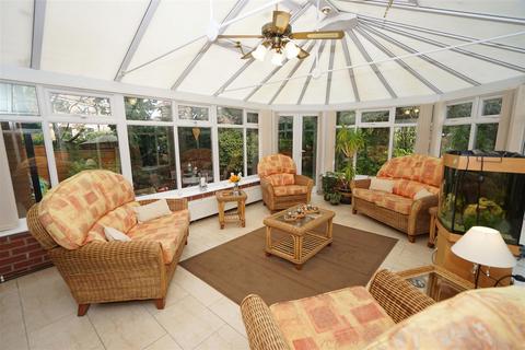 12 Copperfields, Lostock, Bolton, BL6 4HZ