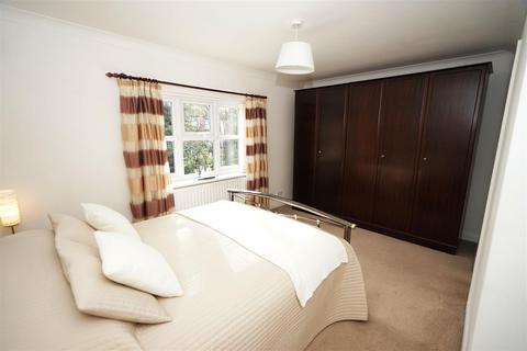 12 Copperfields, Lostock, Bolton, BL6 4HZ