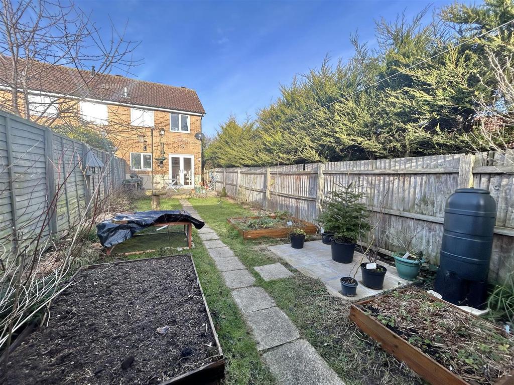 Lavenham Road, Ipswich 2 bed end of terrace house for sale £200,000