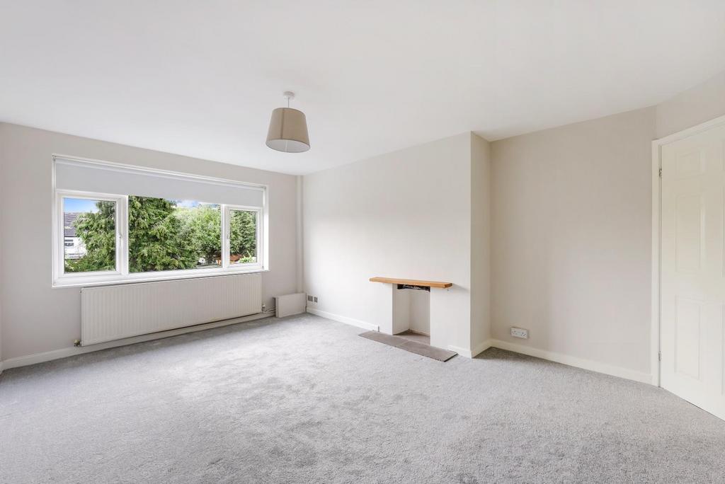 CYCLAMEN WAY, 10 (9).jpg