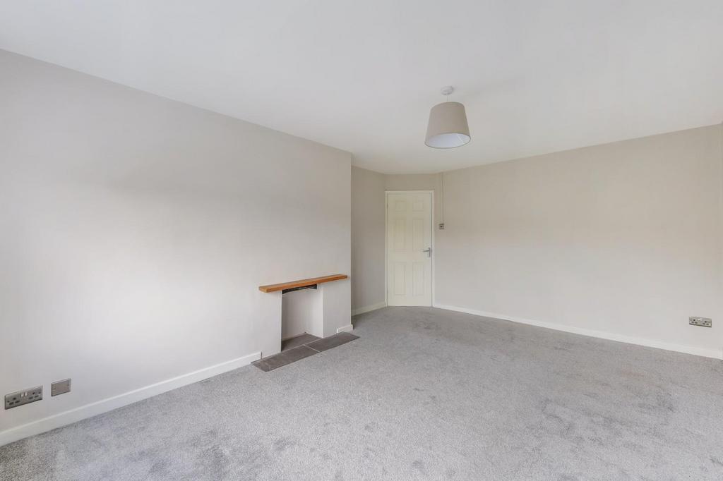 CYCLAMEN WAY, 10 (10).jpg