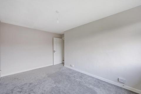 10 Cyclamen Way, Epsom, KT19 9LY