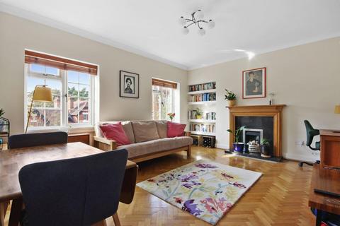 Flat 18, Torrington Court Crystal Palace Park Road, London, SE26 6NT