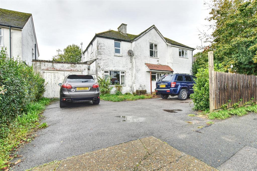 Meads Road, BexhillOnSea 5 bed detached house for sale £675,000