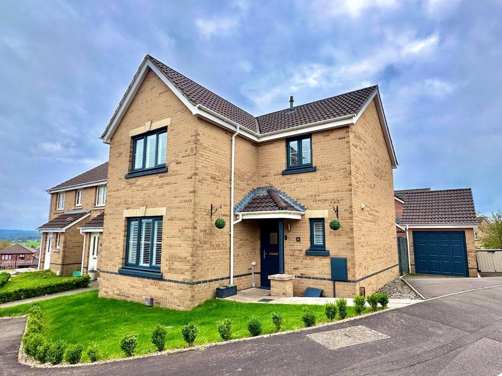 Gelli Ddaear Goch, Llanharry, Pontyclun, CF72 9WE 4 bed detached house