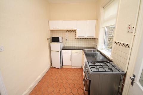 10 Airedale Crescent, Bradford, BD3 0JX