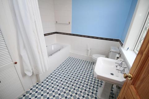10 Airedale Crescent, Bradford, BD3 0JX