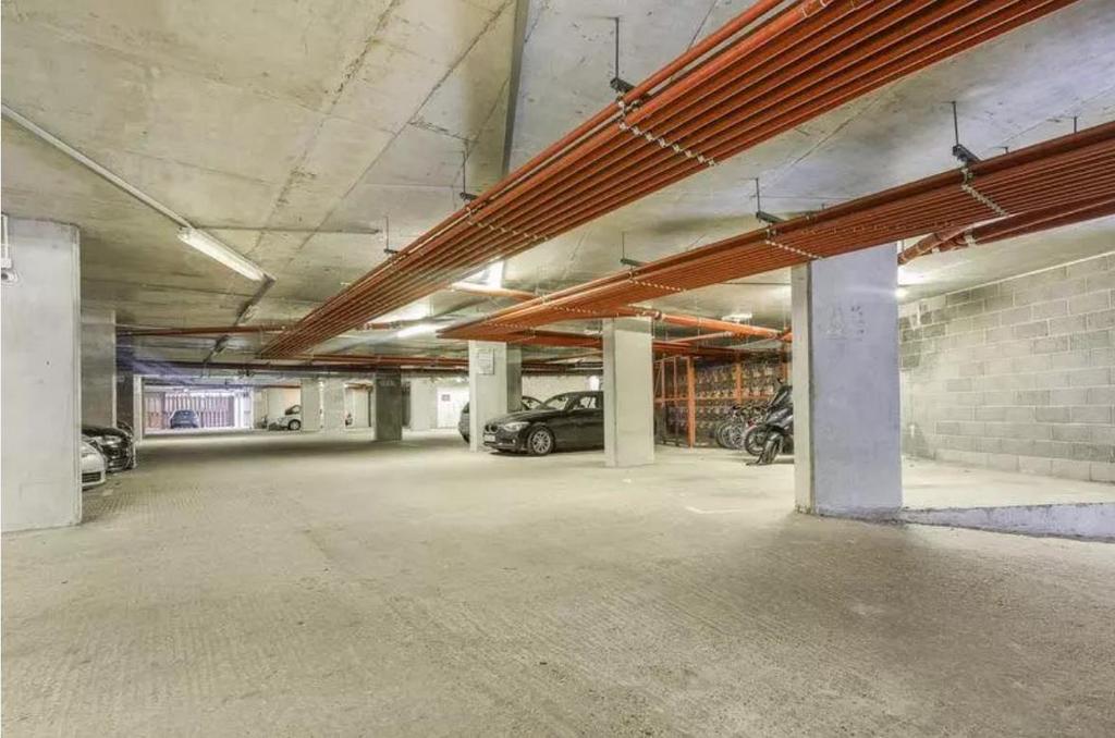 Parking.jpg