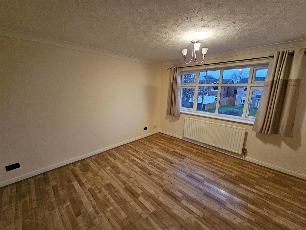 Orchard Way, Cowbit, Spalding 1 bed apartment to rent £750 pcm (£173 pw)