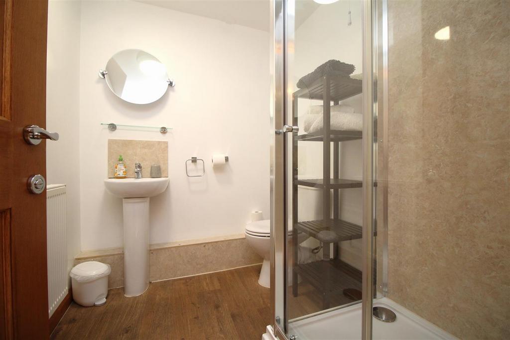 Shower room 1 .JPG