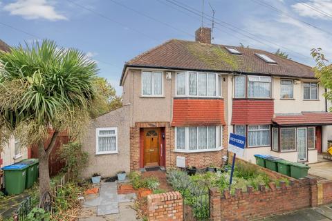 49 Bracondale Road, London, SE2 9HR