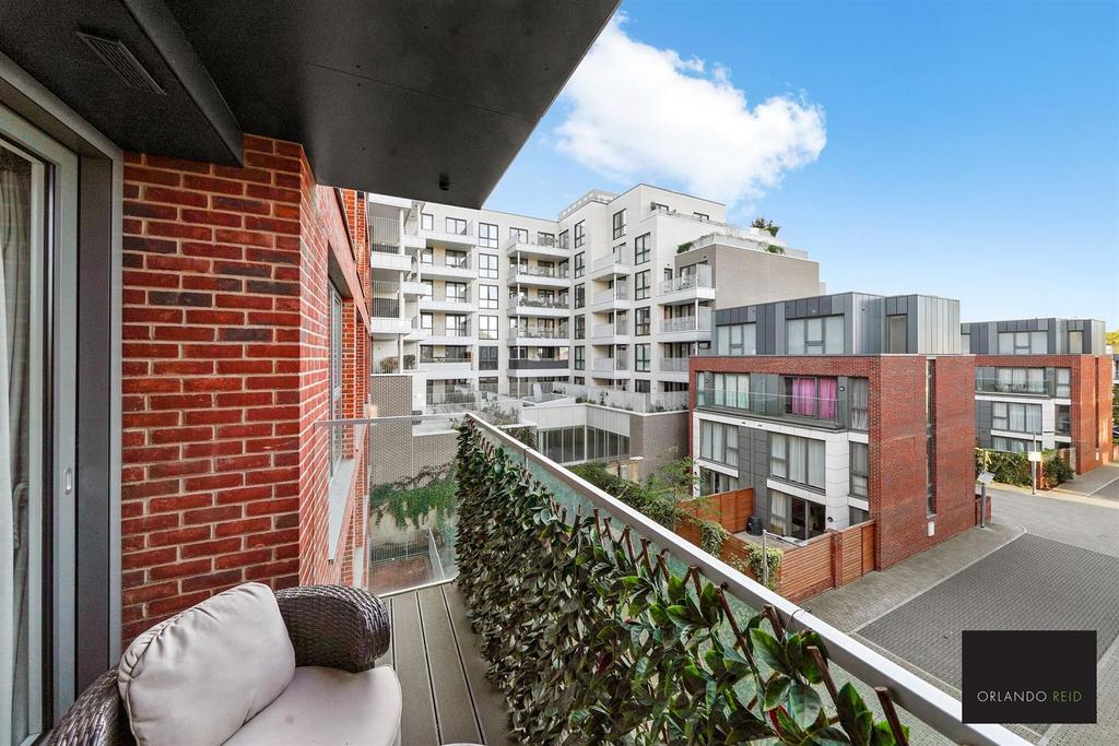 Clapham Road, Clapham, London 1 bed apartment £465,000