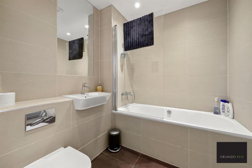 Flat 10, Ferrier Apartments, 336 Clapham Road - DS