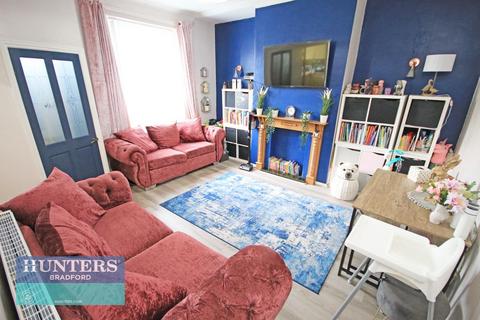2 bedroom terraced house for sale - Beacon Road Wibsey, Bradford, West Yorkshire, BD6 3EY