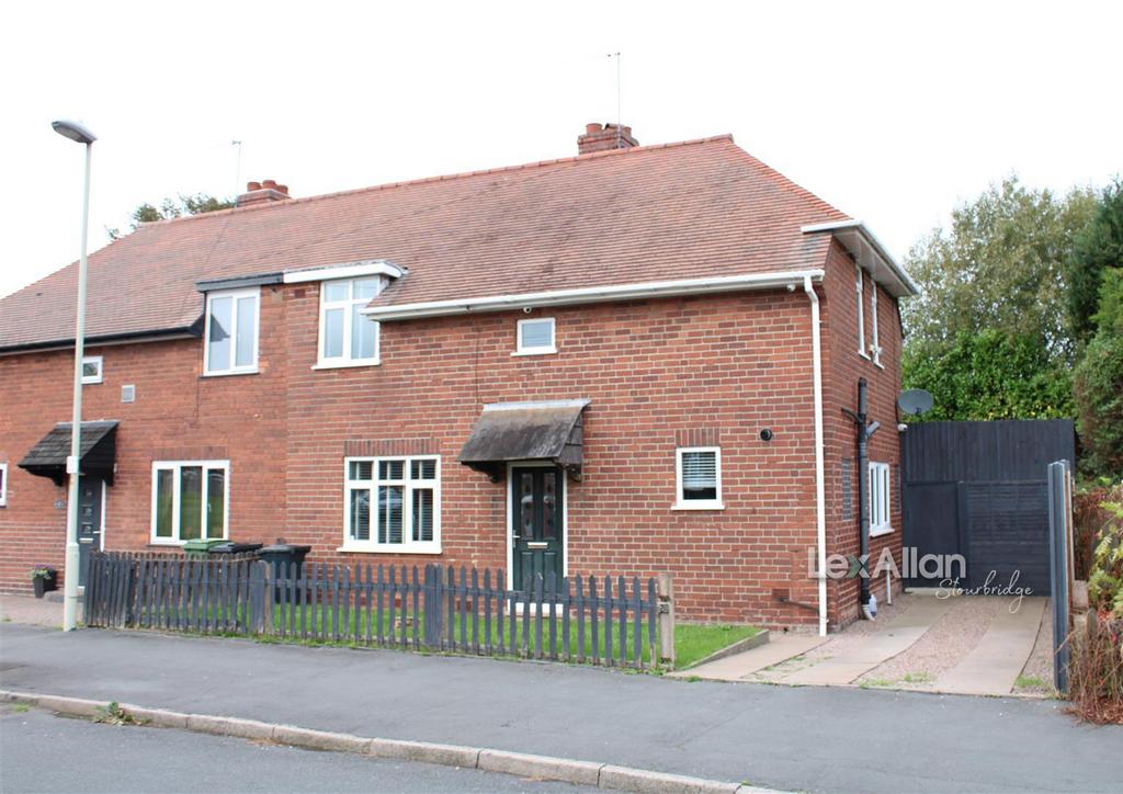Thorns Avenue, Brierley Hill 3 bed semidetached house for sale £230,000