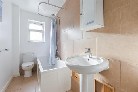 24 Providence Place, Epsom, KT17 4BB