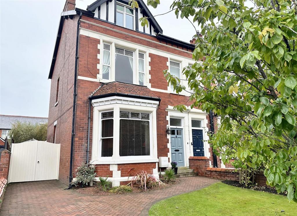 West Bank Avenue, Lytham 5 bed semidetached house for sale £725,000