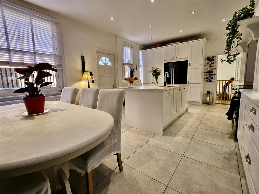 West Bank Avenue, Lytham 5 bed semidetached house £725,000