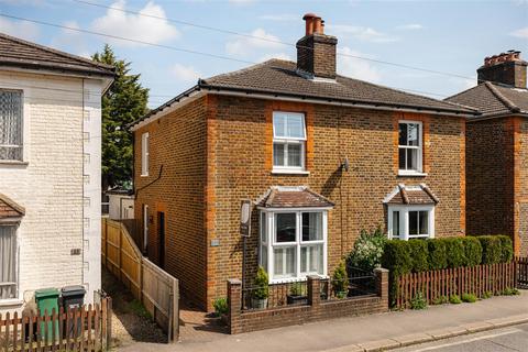 3 bedroom semi-detached house for sale, Holmesdale Road, Reigate