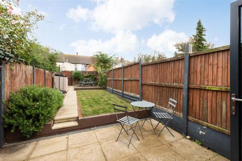 3 bedroom terraced house for sale, Victoria Street, Whitstable