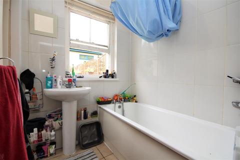 2 bedroom flat for sale, 17 St Clements Road, Boscombe, Bournemouth