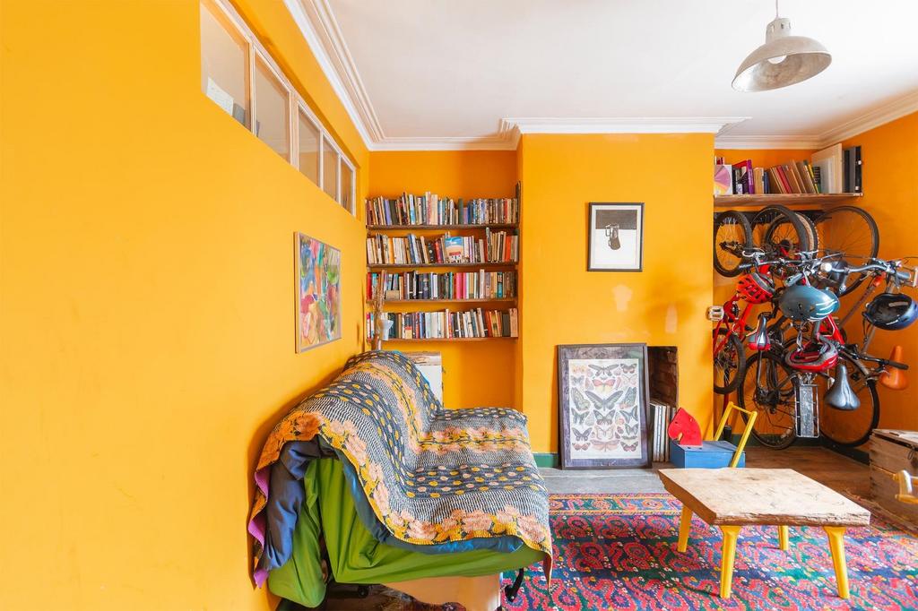 TEERTSRETSOF32 - Living Room D.jpg