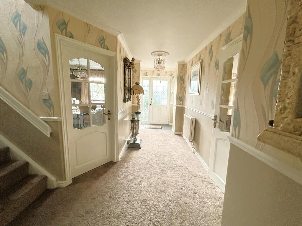 Entrance hall.JPG