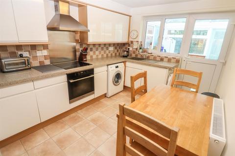 2 bedroom semi-detached bungalow for sale, Beresford Gardens, Oswestry