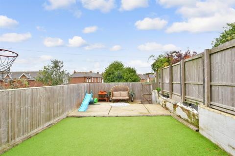 4 bedroom terraced house for sale, Station Avenue, Sandown, Isle of Wight